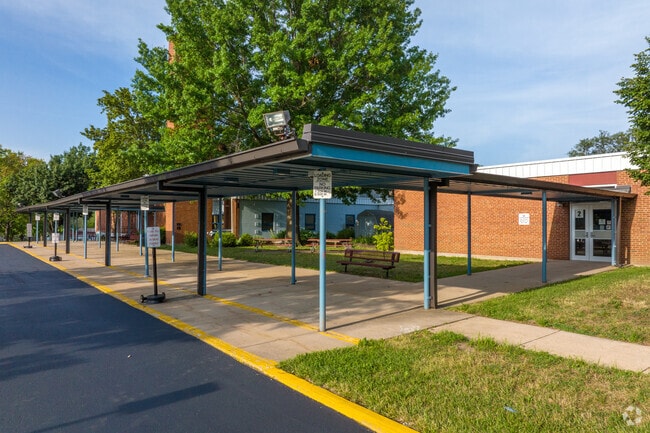 Santa Fe Trail Elementary in Maple Crest has an A-minus on Niche