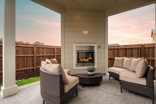 8263 N Hargrave St, Camas, WA 98607 - photo 3