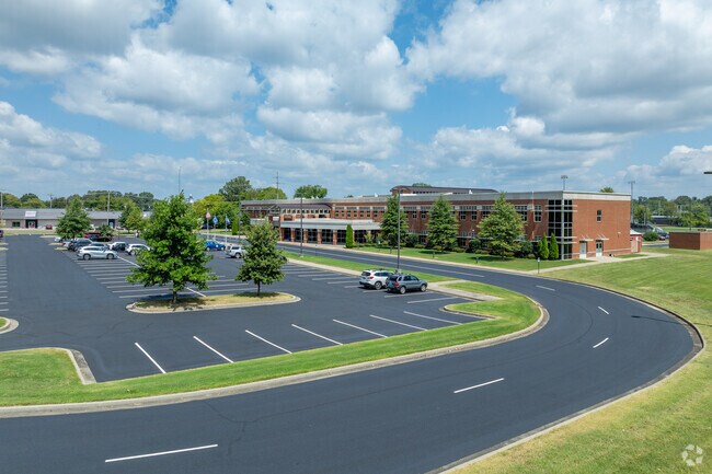 Paducah Middle School has been educating the community since 1864 in Paducah.