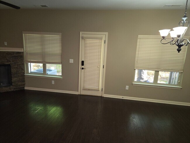 163 Sunset Ln, Woodstock, GA 30189 - photo 6