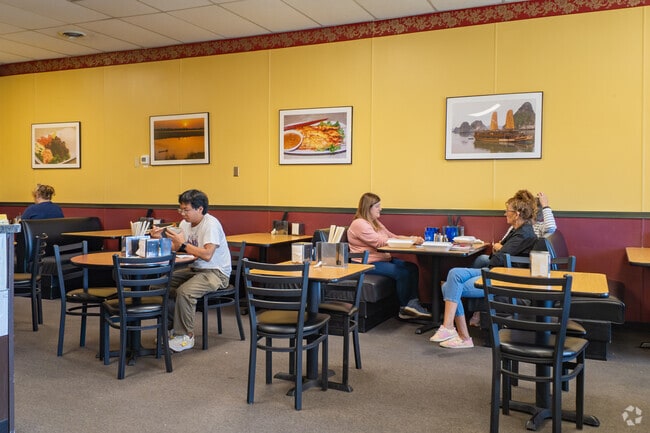 Residents of Grissom-Highland enjoy easy access to family-owned diners and cafes nearby.