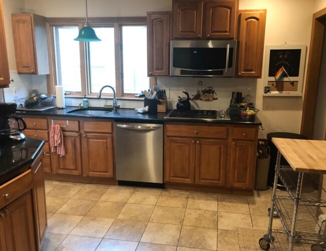 45 Thurston St unit 2, Somerville, MA 02145 - photo 2