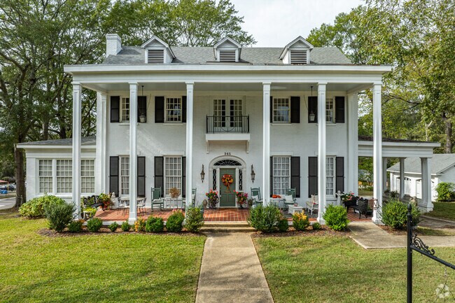 Historic Downtown Tupelo features several Greek revival homes.