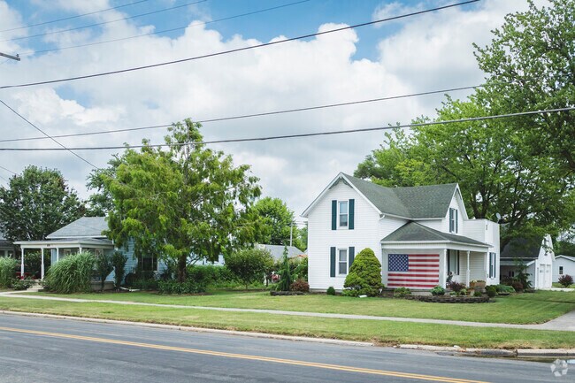 In town, Delphos homes are closer to each other and feature large yards.