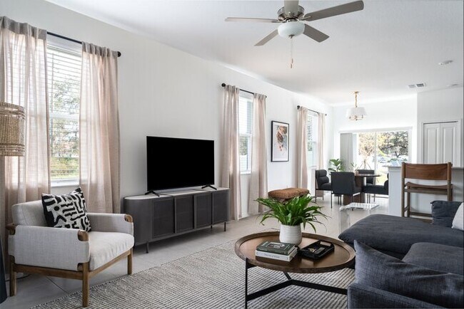 37680 Leafside Ln, Zephyrhills, FL 33541 - photo 7