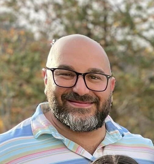Daniel Khoshtinat