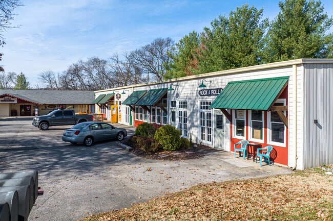 Many local shops to shop from in Thompson’s Station.