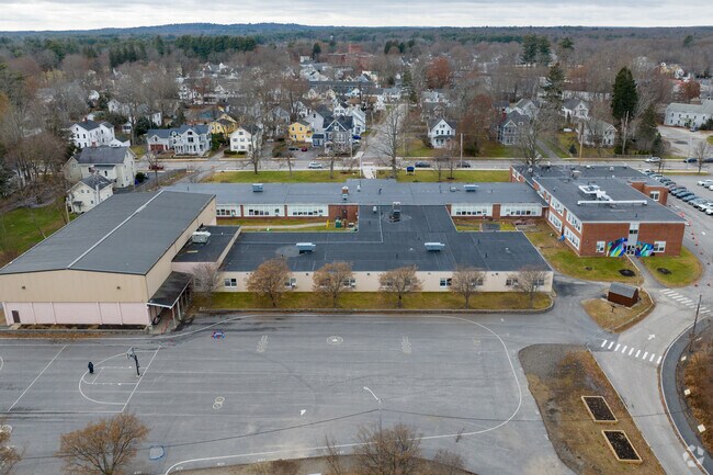 Lincoln Street Elementary School is a public school in Exeter.