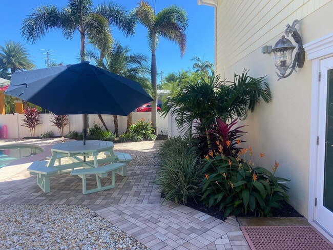 112 77th St unit ID1363945P, Holmes Beach, FL 34217 - photo 6