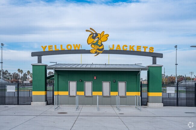 Students can take advantage of numerous sports opportunities at Franklin High School.