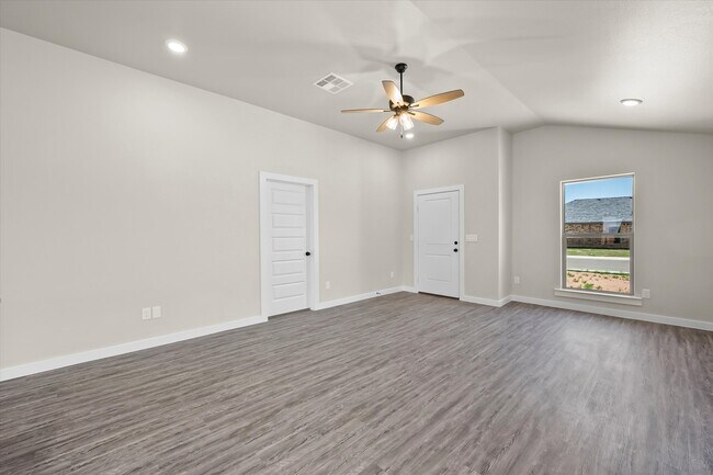10504 Countryside Ave, Odessa, TX 79765 - photo 5