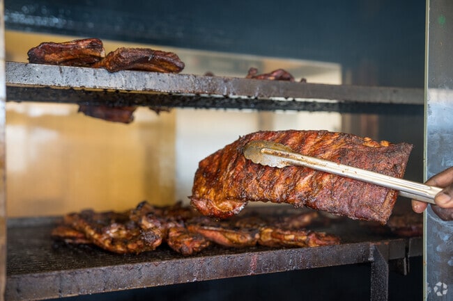 Standish locals head to Ted Cook’s for slow-smoked ribs and classic sides.