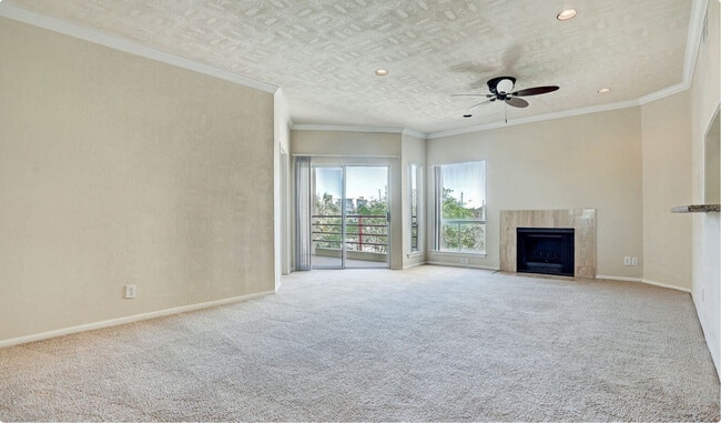 Legend Point Condominiums, Kemah, TX 77565 - photo 5