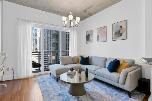 137 NE 2nd Ave unit ID1357349P, Miami, FL 33132 - photo 4