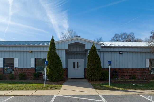 Main entrance at Guidepost Montessori School.
