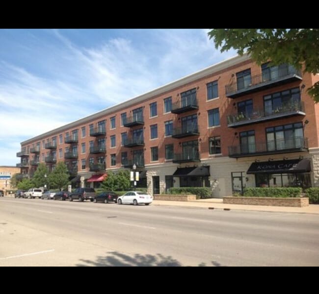 140 S River St unit 402, Aurora, IL 60506 - photo 3