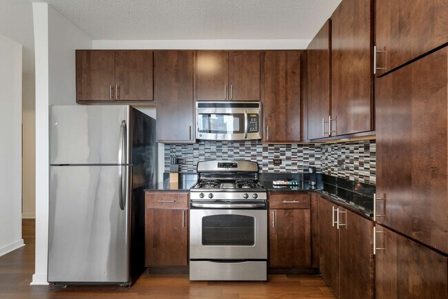 365 N Halsted St unit ID1243852P, Chicago, IL 60661 - photo 5