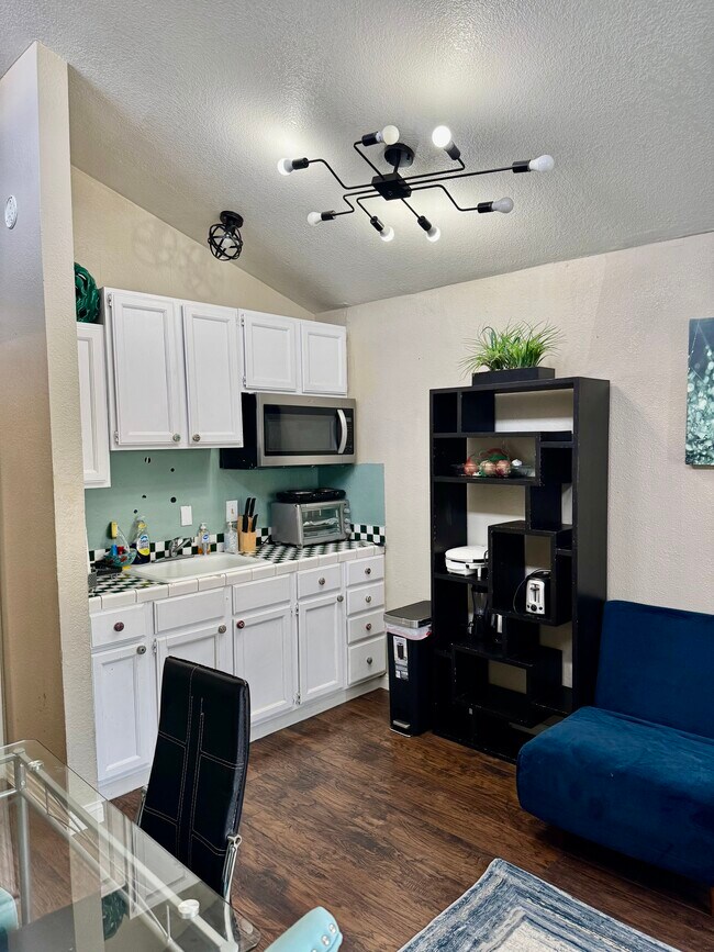 6918 Coley Ave unit 5, Las Vegas, NV 89117 - photo 5