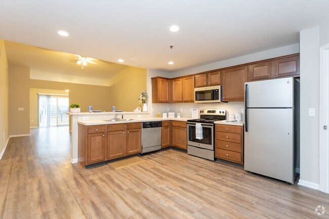 Redwood Cascade Township, Grand Rapids, MI 49546 - photo 7