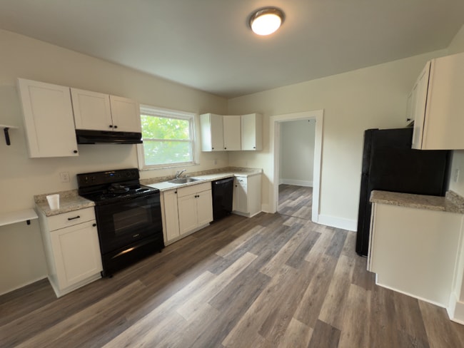 1224-1226-1226 Argonne Dr unit 1224, Natrona Heights, PA 15065 - photo 2