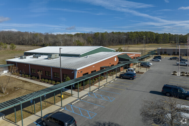 Oakwood Adventist is a pre-K through 12th grade private Christian School in Huntsville Alabama.