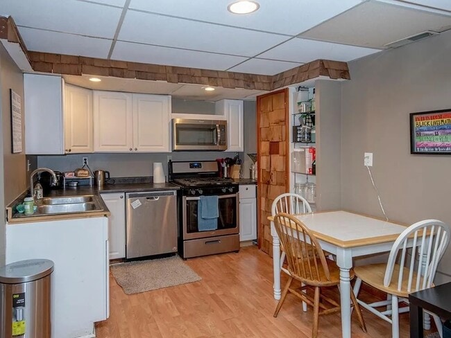 1015 20th Ave SE unit 2, Minneapolis, MN 55414 - photo 6