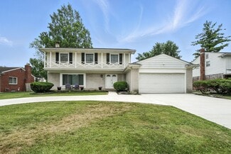 22679 Bell Brook St, Southfield, MI 48034