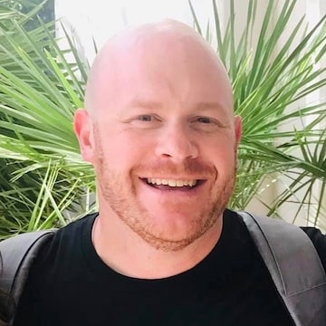 Agent Photo
