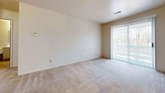 Apple Ridge Apartments, Walker, MI 49534 - photo 5