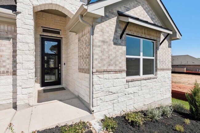 116 Salado Creek Trail, Bastrop, TX 78602 - photo 4