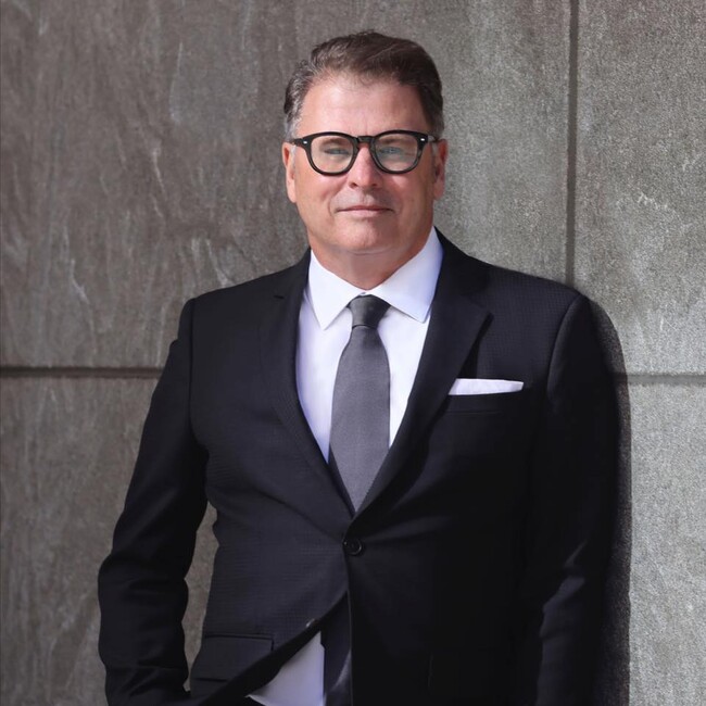 Agent Photo