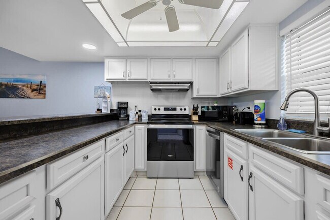 5200 Ocean Beach Blvd unit FL1-ID1044460P, Cocoa Beach, FL 32931 - photo 2