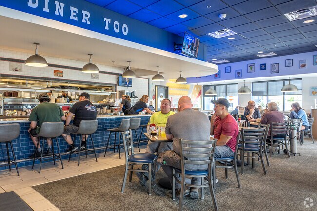 You'll enjoy hearty, homestyle meals at Randy's Diner Too, a beloved local favorite.