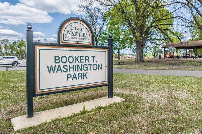 In North Memphis you will find Booker T. Washington Park, located on N. 2nd Street.