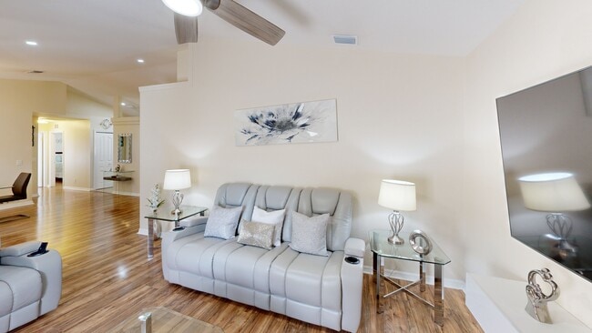 3042 Lackland Ave, Spring Hill, FL 34608 - photo 2