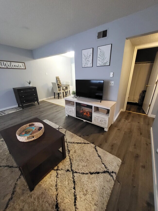 802 7th St, La Crosse, WI 54601 - photo 7