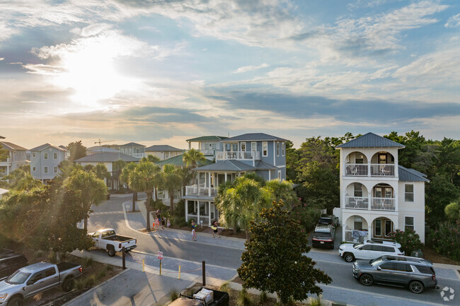 Homes in Seacrest offer wrap around porches and watch towers.