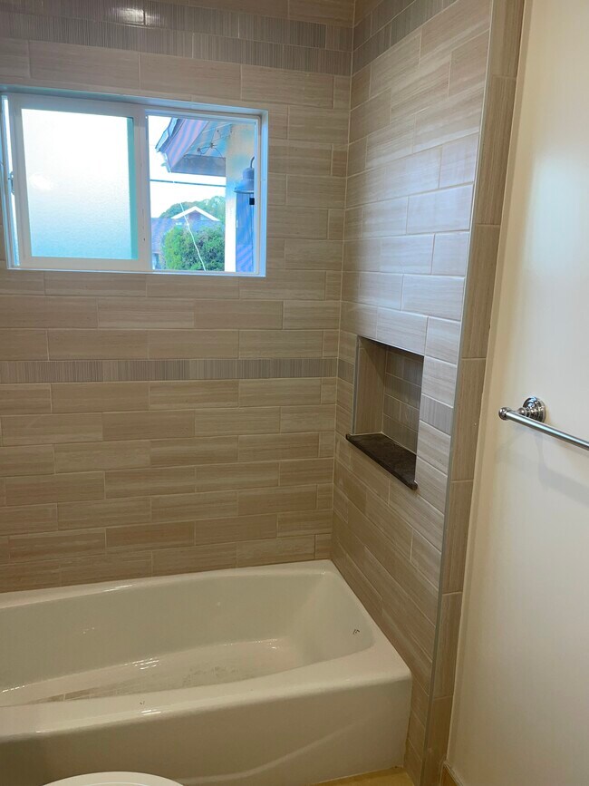 127 E A St unit 135, Port Hueneme, CA 93041 - photo 7