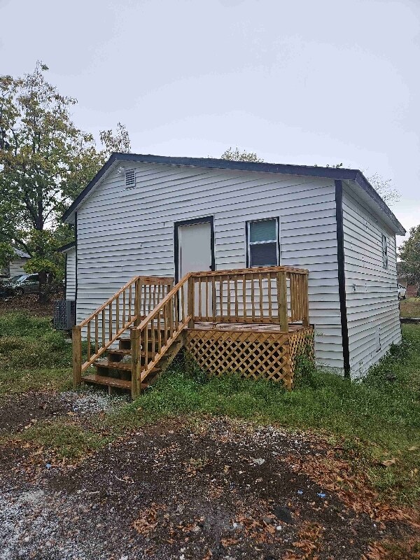 730 E 5th Ave, Bristow, OK 74010 - photo 2