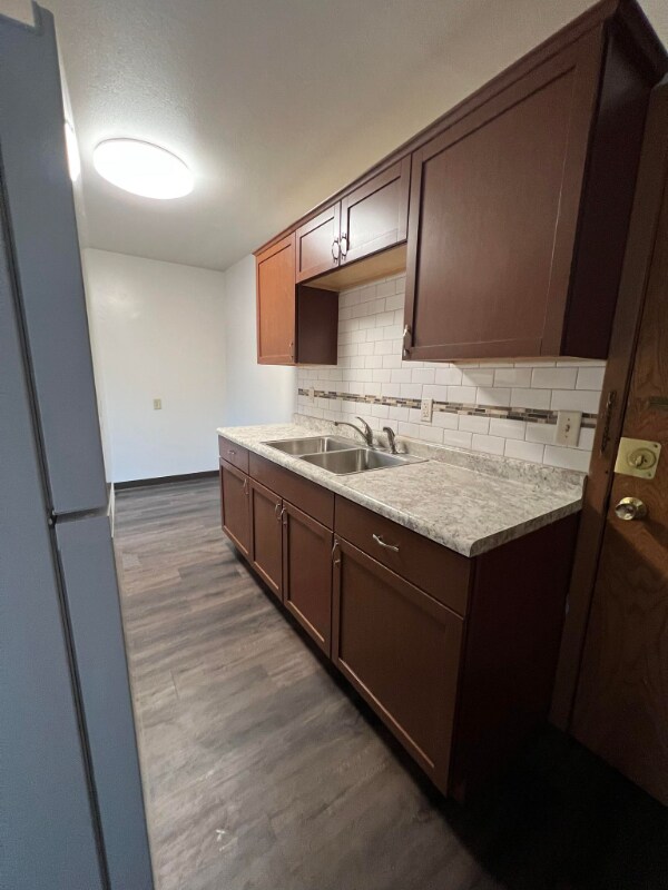 2026 Brewster St, Saint Paul, MN 55108 - photo 2