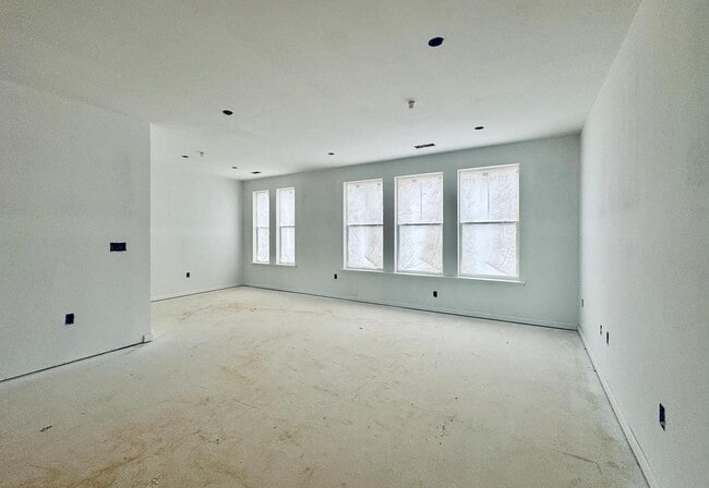 Arpina Valley, Herndon, VA 20171 - photo 3