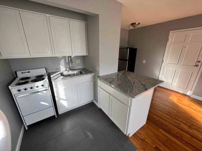 2519 Indianola Ave unit A, Columbus, OH 43202 - photo 3