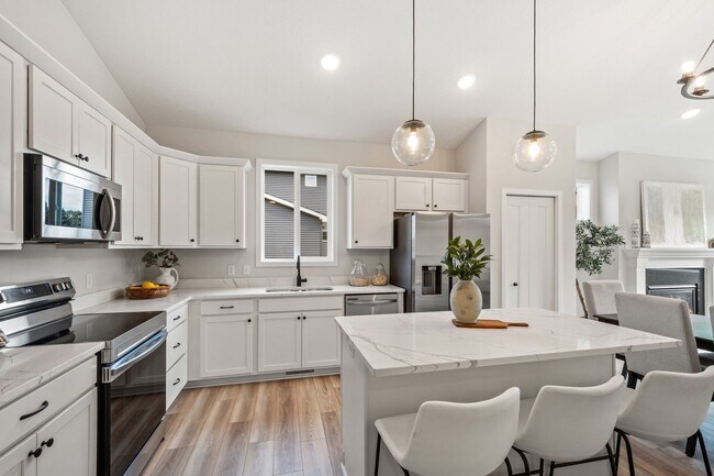 2120 Ridge Pointe Dr, Hastings, MN 55033 - photo 4