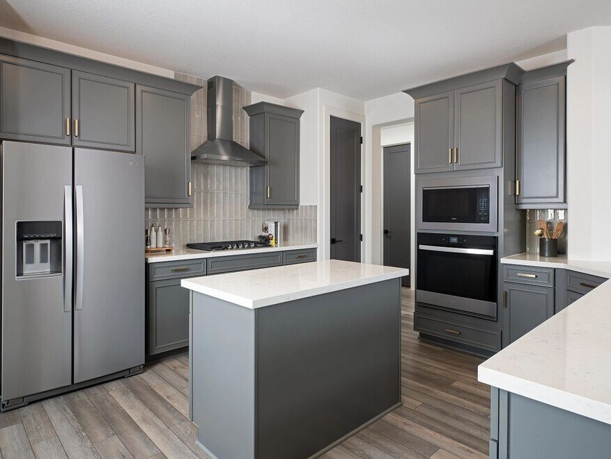 3702 Quartz Manor Dr unit 37292399, Angleton, TX 77515 - photo 1