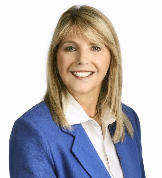 Lori Hamlin, Real Estate Agent in Utica, NY