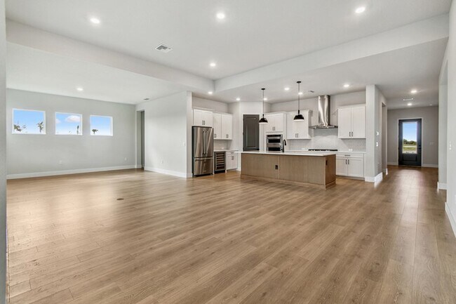 18172 Foxtail Loop unit 36462448, Venice, FL 34293 - photo 6