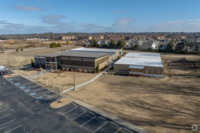 Redeemer Classical Academy is a Private School located in Murfreesboro.