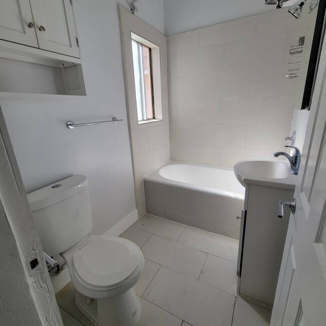 837 S Normandie Ave unit 201, Los Angeles, CA 90005 - photo 6