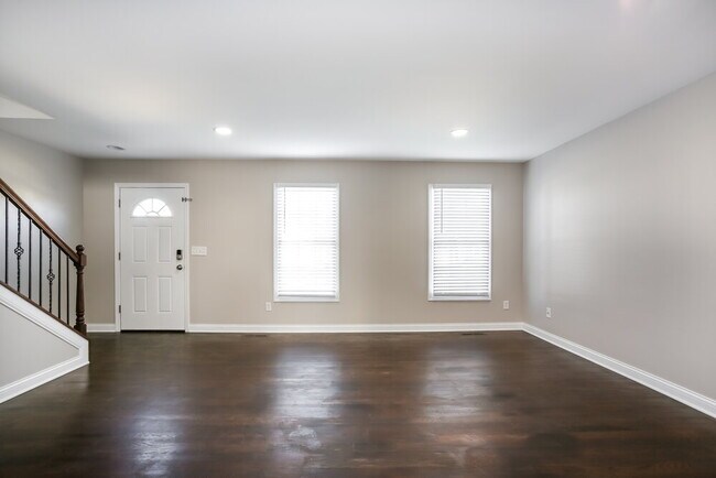 121 Welshmore Dr, Galloway, OH 43119 - photo 6