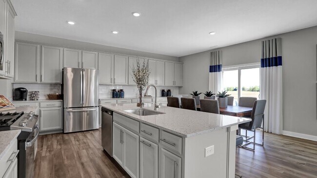 16775 Goodson Dr, Noblesville, IN 46062 - photo 4